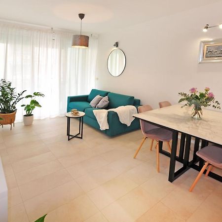 Family Apartment Noel - 奥米什 外观 照片