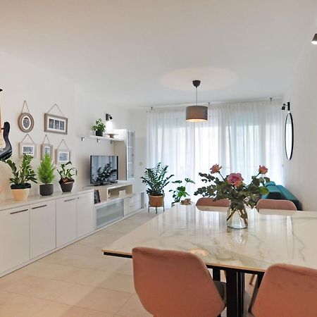 Family Apartment Noel - 奥米什 外观 照片